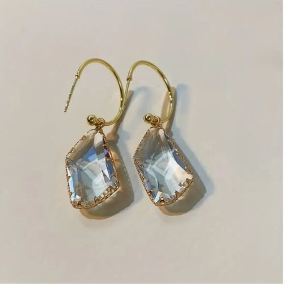 NEW Esthar 18K Gold Plated Clear Crystal Drop Hoop Earrings - Picture 3 of 5